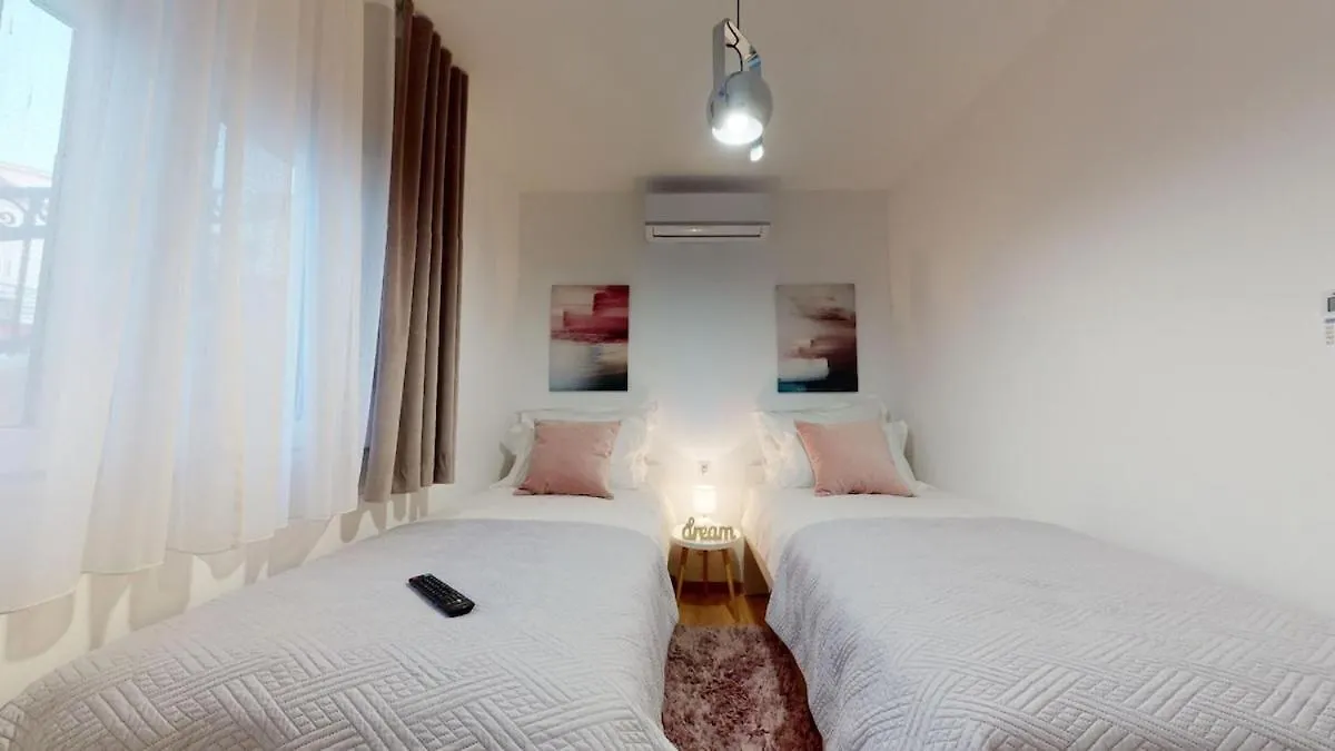 Olive Tree Apartment With Jacuzzi Kastela