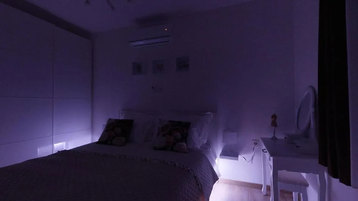 Olive Tree Apartment With Jacuzzi Kastela