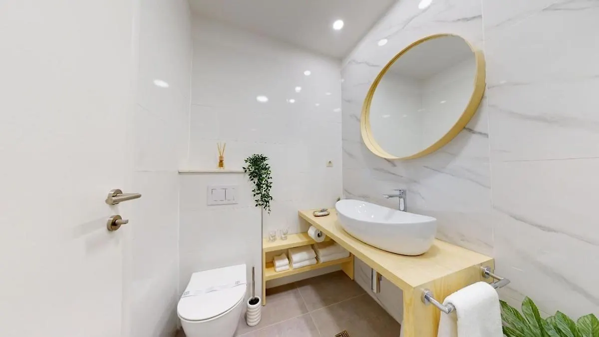 Olive Tree Apartment With Jacuzzi Kastela