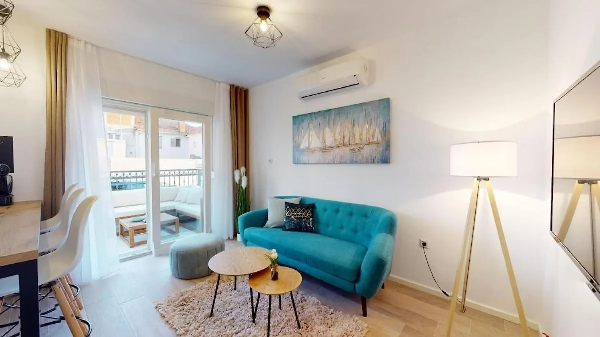 Olive Tree Apartment With Jacuzzi Kastela